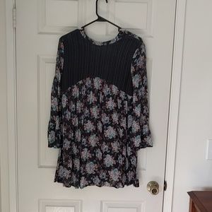 Volcom flowery shirt